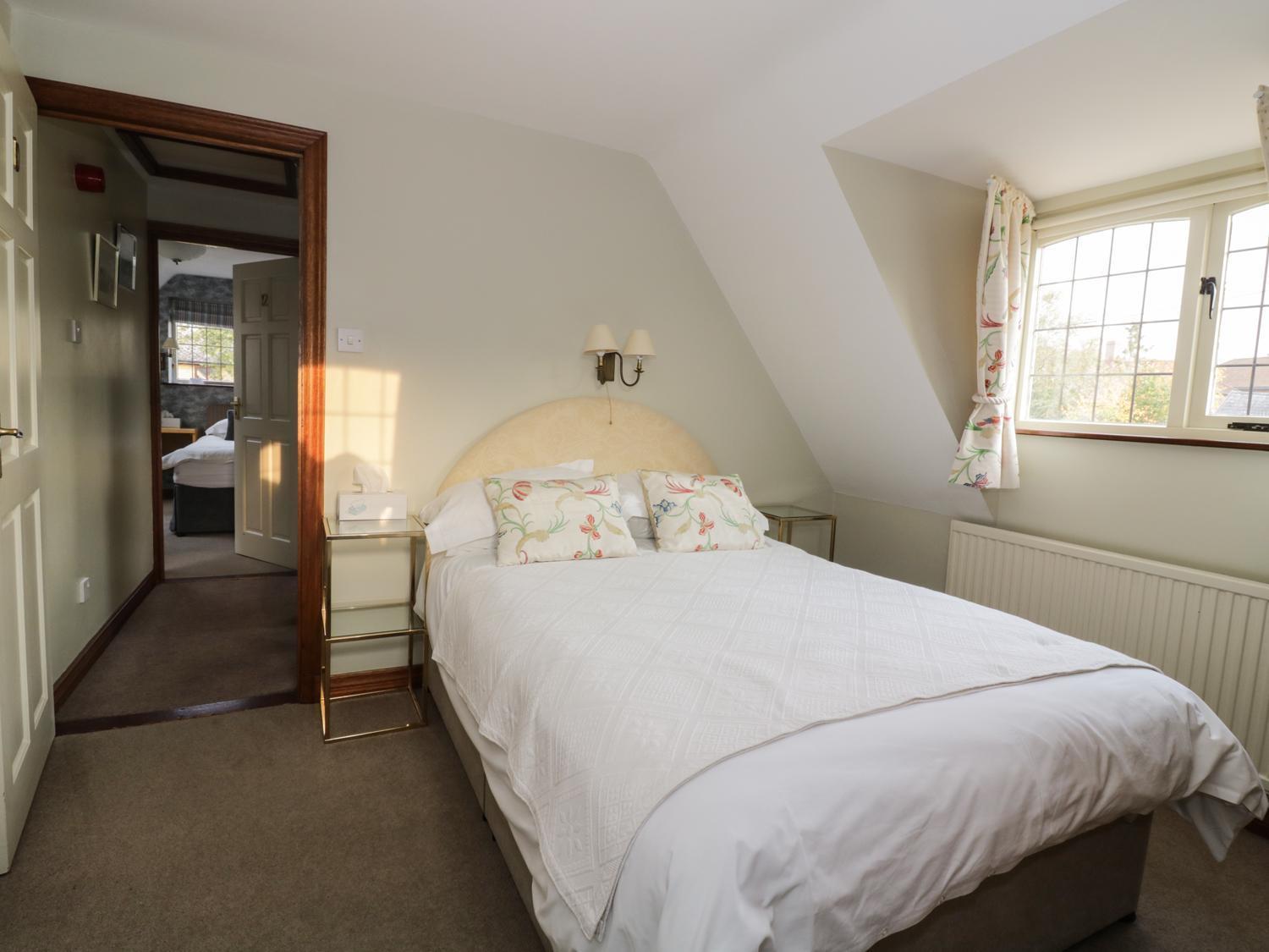 The Lodge Off High Street Hadleigh  Экстерьер фото